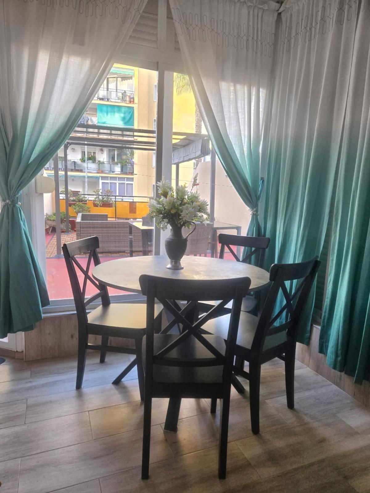 City Central Apartment With Large Patio By Namaste Elite Torremolinos Exterior foto